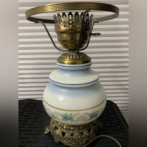 Vintage Quoizel  Betsy Ross 1973 Hurricane Table Lamp Base No Shade Blue Flowers